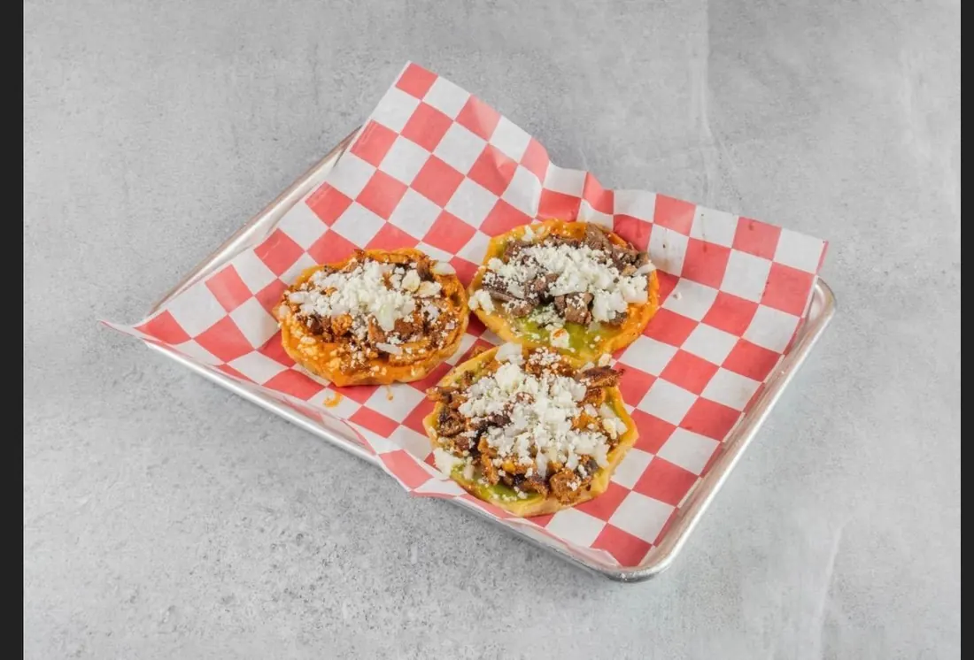 Sopes with cheese Sopes with cheese